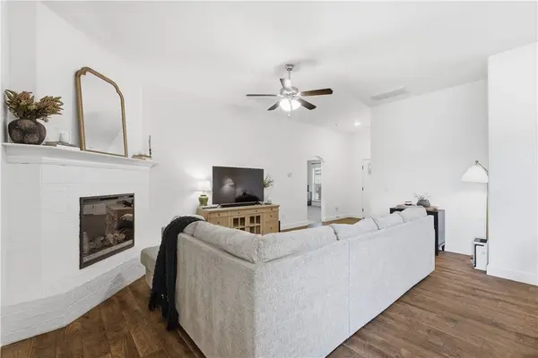426 NW 59th Ave, Bentonville, AR 72713