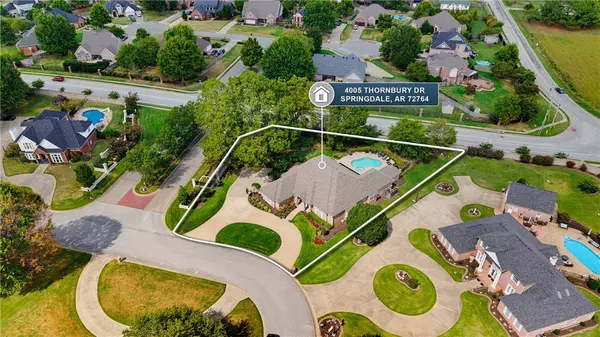 4005 Thornbury Dr, Springdale, AR 72764