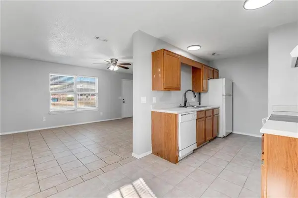 3503 SW Victoria Pl, Bentonville, AR 72712