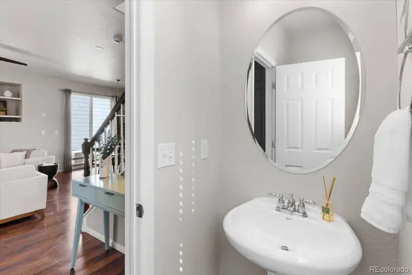1182 S Coolidge CIR, Aurora, CO 80018