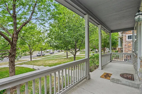 1372 S Duquesne CT, Aurora, CO 80018