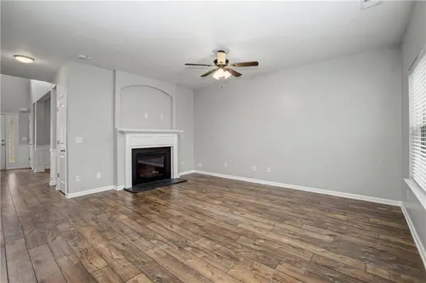 21 Seville CT, Newnan, GA 30263