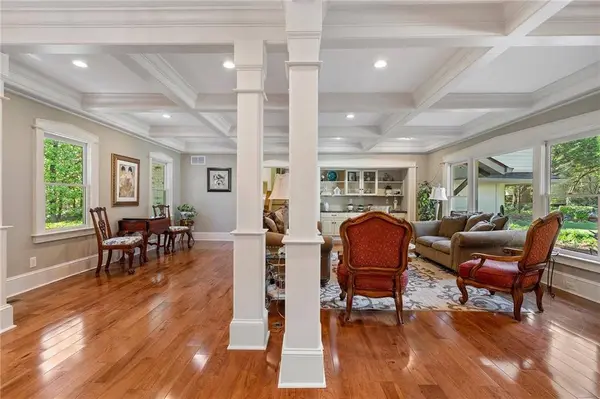 299 Saint Marys LN NW, Marietta, GA 30064