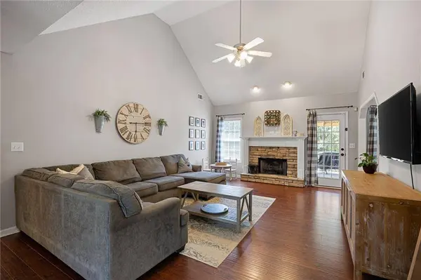 227 Dunleith DR, Dallas, GA 30132