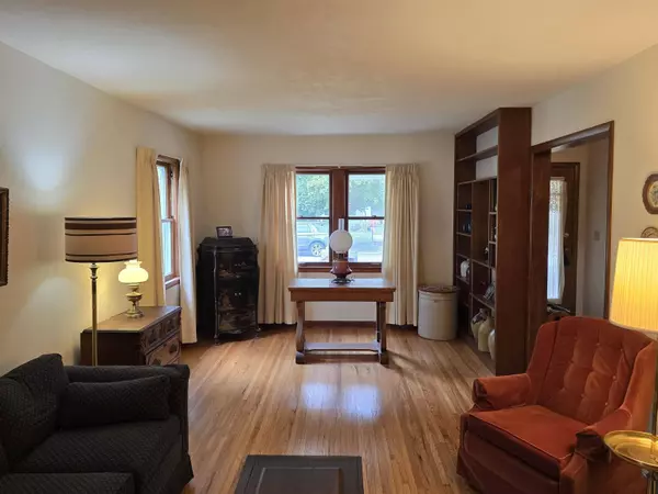 1831 Camp Avenue, Rockford, IL 61103