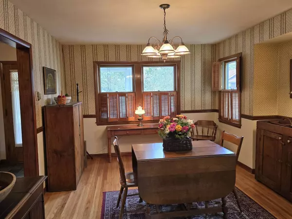 1831 Camp Avenue, Rockford, IL 61103