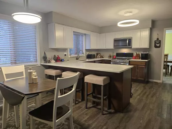 1208 Roxbury CIR, Rockford, IL 61107