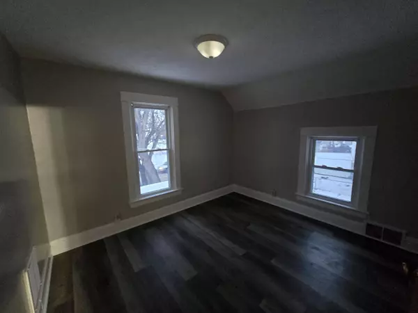 1021 N Rockton Avenue, Rockford, IL 61103