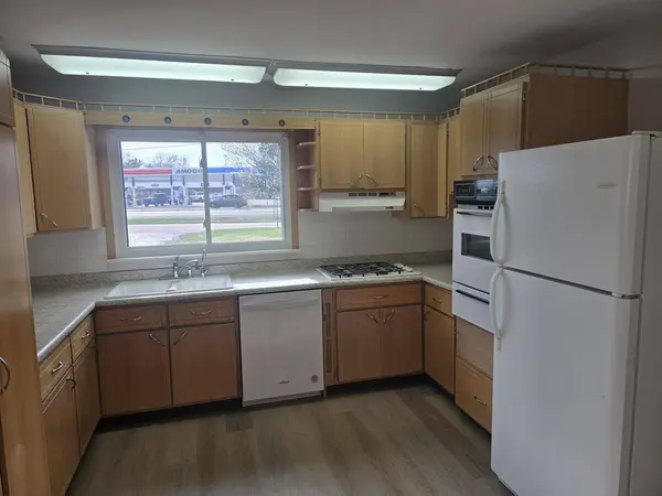 8315 N 2nd ST, Machesney Park, IL 61115