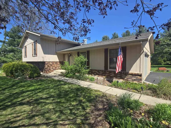 6174 Carlsburg Lane, Rockford, IL 61109