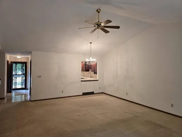 2264 Churchview DR #3, Rockford, IL 61107