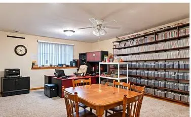 1152 Shingle Oak LN, Rockford, IL 61107