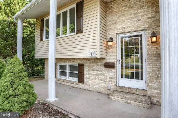 419 MOUNTAIN ST, Summerdale, PA 17093