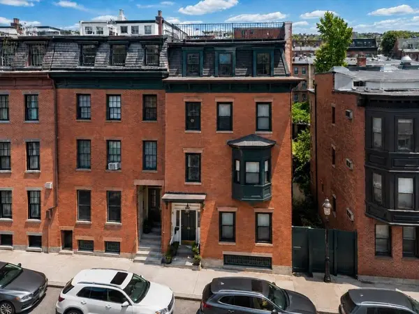12 Washington St #3, Boston, MA 02129