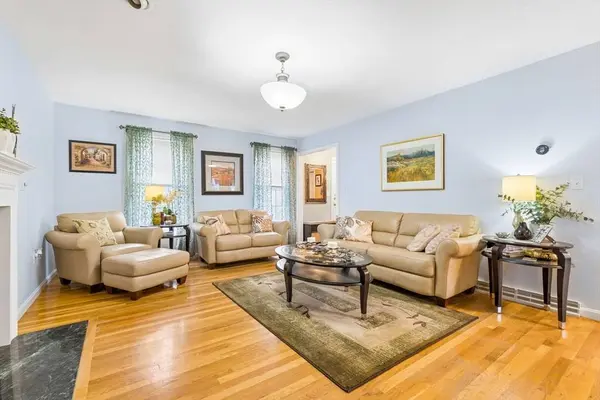 45 Braeburn Rd, Boston, MA 02136
