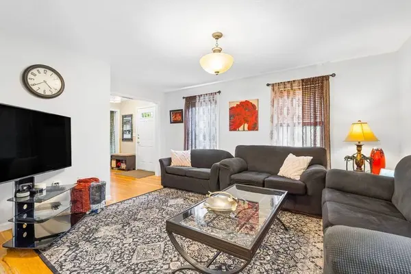 45 Braeburn Rd, Boston, MA 02136