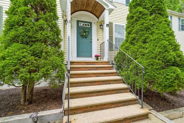 45 Braeburn Rd, Boston, MA 02136