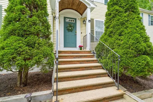 45 Braeburn Rd #45, Boston, MA 02136