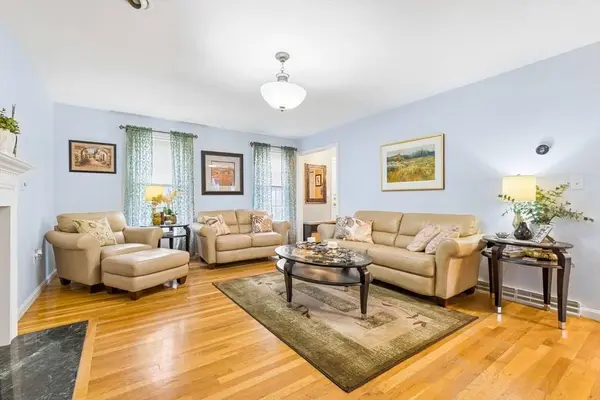 45 Braeburn Rd #45, Boston, MA 02136