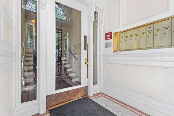 405 Commonwealth Ave #8, Boston, MA 02215