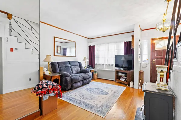 463 E 6th St, Boston, MA 02127