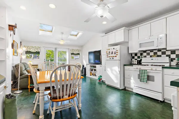 463 E 6th St, Boston, MA 02127