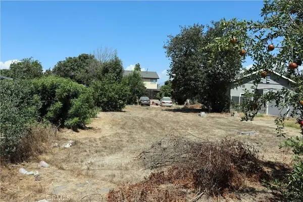 949 W GRAND AVE, Pomona, CA 91766