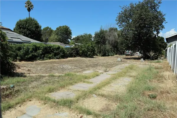 949 W GRAND AVE, Pomona, CA 91766