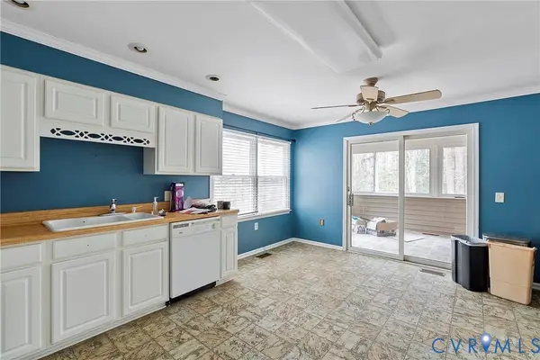 521 Scoggins Creek TRL, Hartfield, VA 23071