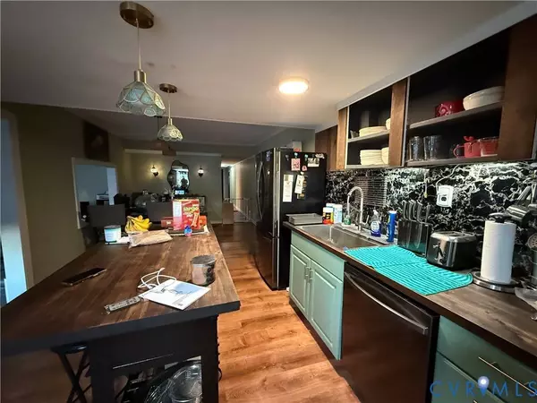 826 Carlton RD, Wake, VA 23176