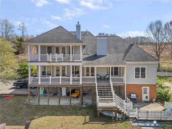 101 N Lake DR, Hartfield, VA 23071