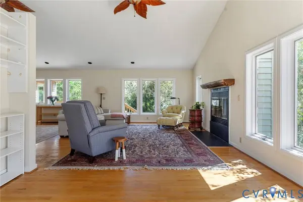 323 Burnt Mill LN, Mattaponi, VA 23110