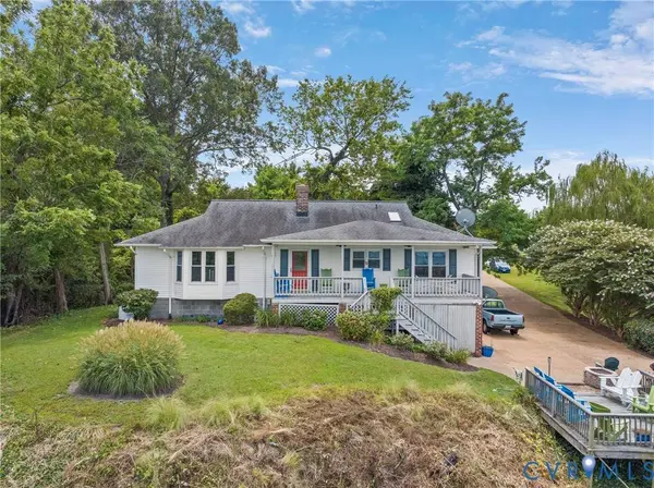 71 Egret Point DR, Locust Hill, VA 23092