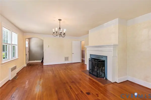 290 Colorado AVE, Urbanna, VA 23175
