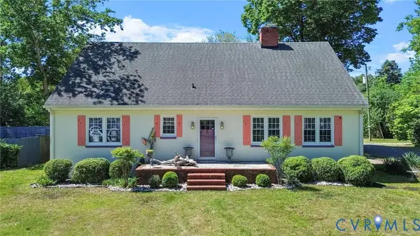 290 Colorado AVE, Urbanna, VA 23175