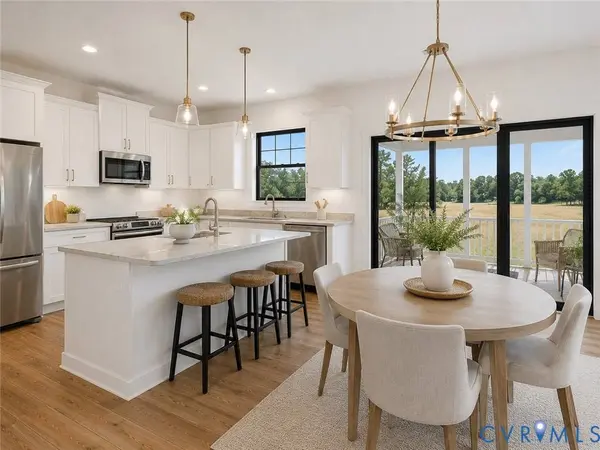 73 Stoneham ST, Saluda, VA 23149