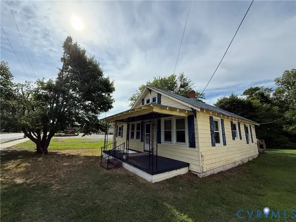 16927 General Puller HWY, Deltaville, VA 23043