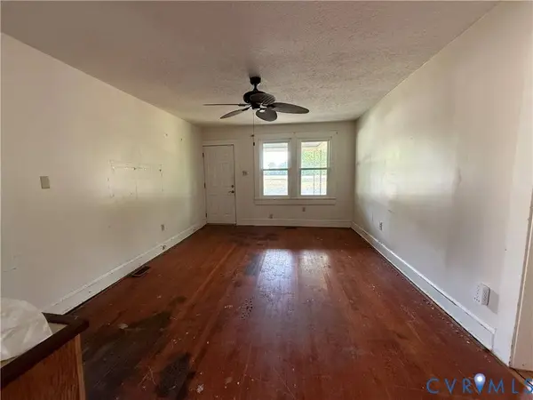 16927 General Puller HWY, Deltaville, VA 23043