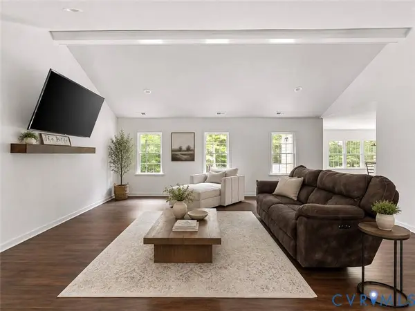 758 Mariners Woods DR, Hartfield, VA 23071