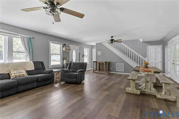 80 Mill Ridge RD, Hartfield, VA 23071
