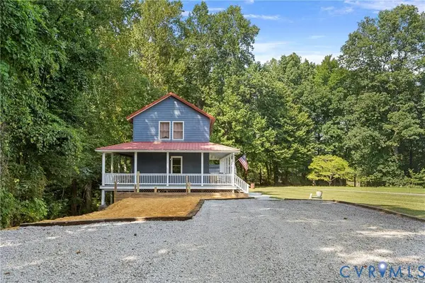 80 Mill Ridge RD, Hartfield, VA 23071