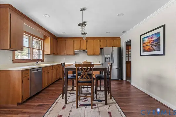 340 Cross ST, Urbanna, VA 23175