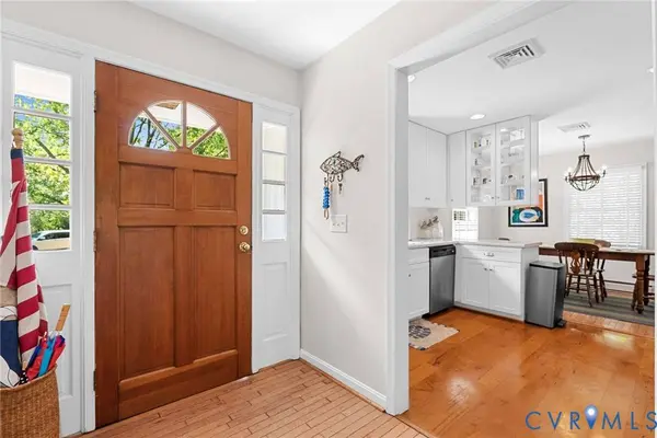 441 Knapp ST, Urbanna, VA 23175