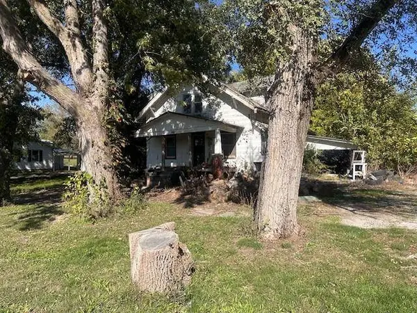 308 Maple ST, Ridgeway, MO 64481