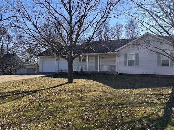 301 Walnut ST, Lathrop, MO 64465