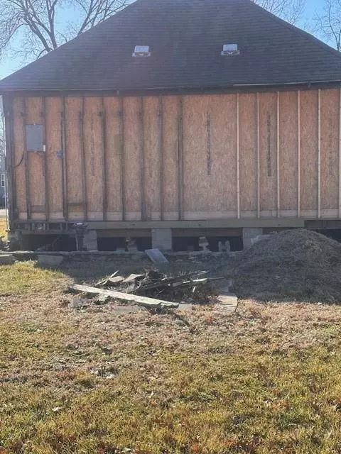 505 E 2nd ST, Cameron, MO 64429