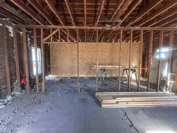 505 E 2nd ST, Cameron, MO 64429