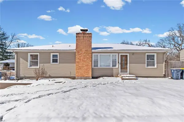 624 NE 39th TER, Kansas City, MO 64116
