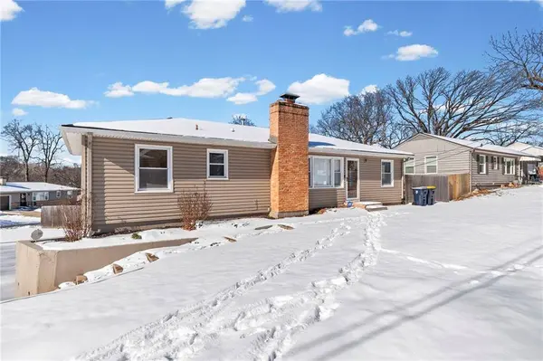 624 NE 39th TER, Kansas City, MO 64116