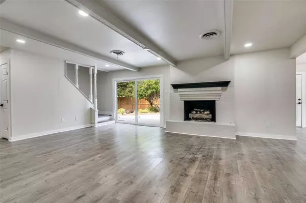 11335 Drummond Circle, Dallas, TX 75228